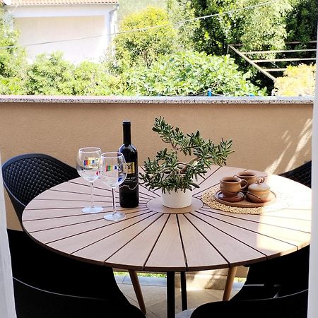Family Apartment B&B Biograd Na Moru Extérieur photo