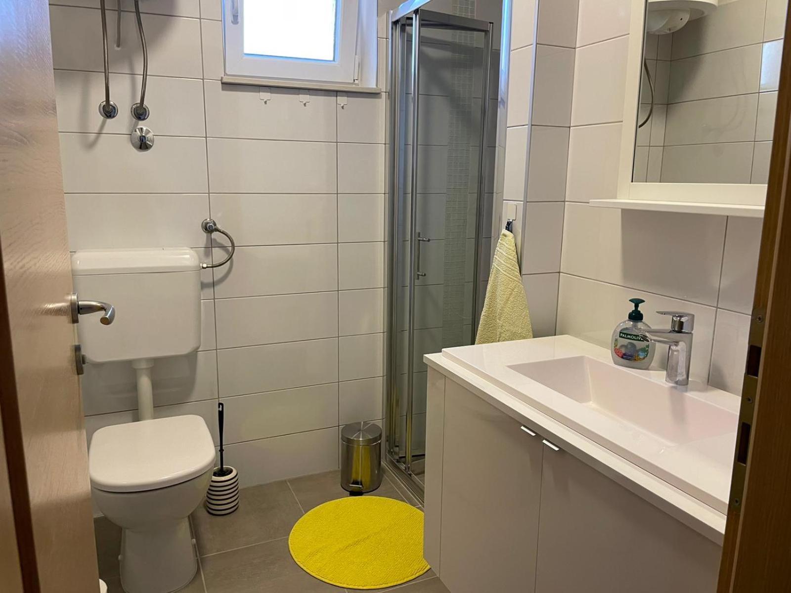 Family Apartment B&B Biograd Na Moru Extérieur photo